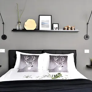 House Pi Greco Italia